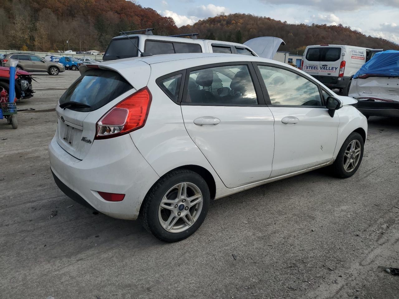 Lot #2994093572 2019 FORD FIESTA SE