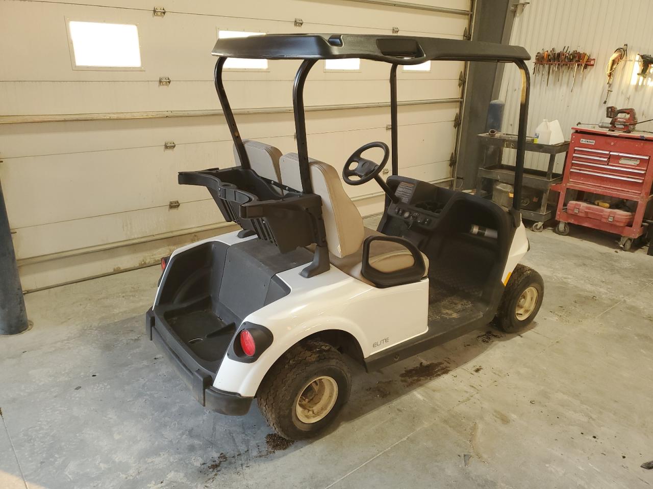 Lot #3008785120 2024 EZGO GOLF CART