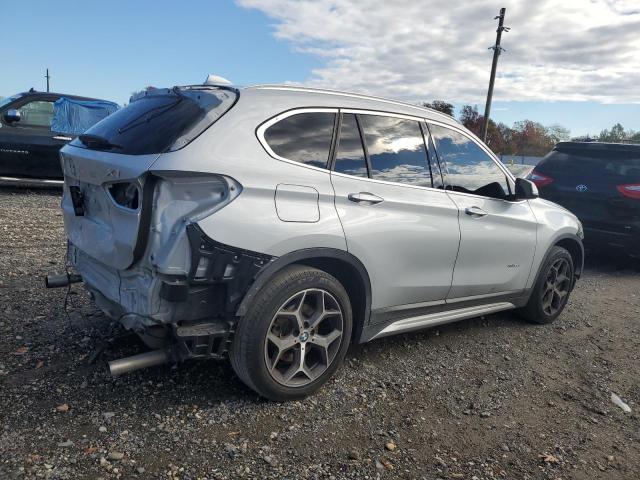 VIN WBXHT3C35J5K28388 2018 BMW X1 no.3