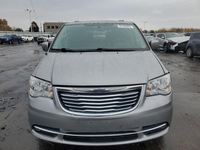 2015 CHRYSLER TOWN & COU - 2C4RC1BG8FR718098