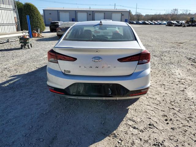 2019 HYUNDAI ELANTRA SE - 5NPD84LF4KH453772