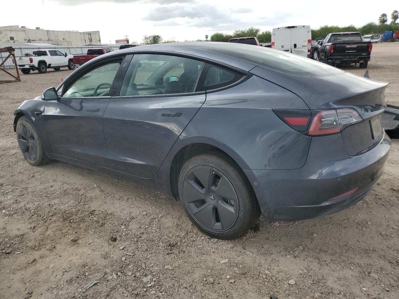 Lot #2989393639 2022 TESLA MODEL 3