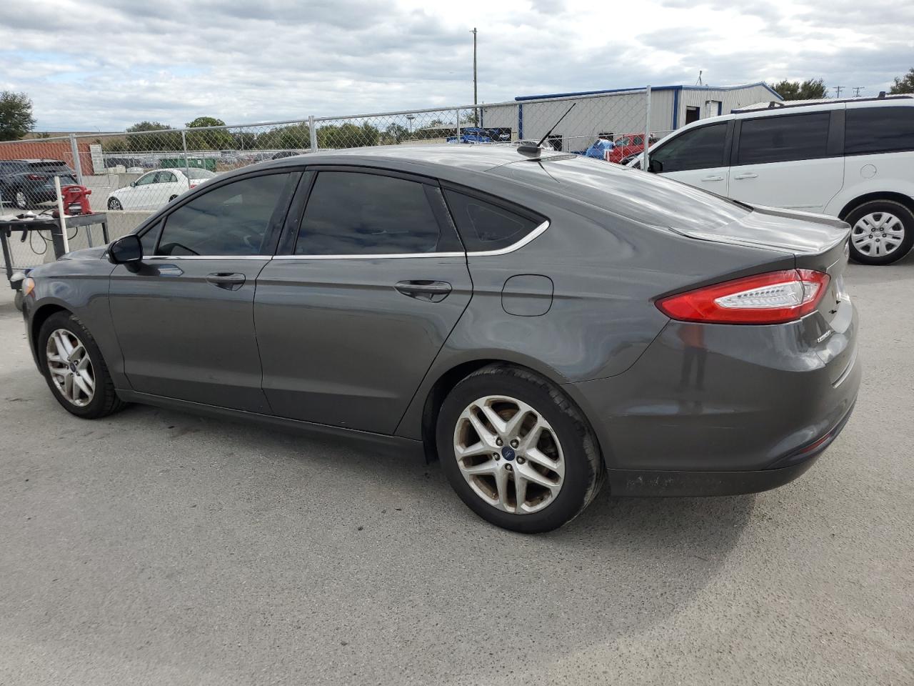 Lot #2996171405 2016 FORD FUSION SE