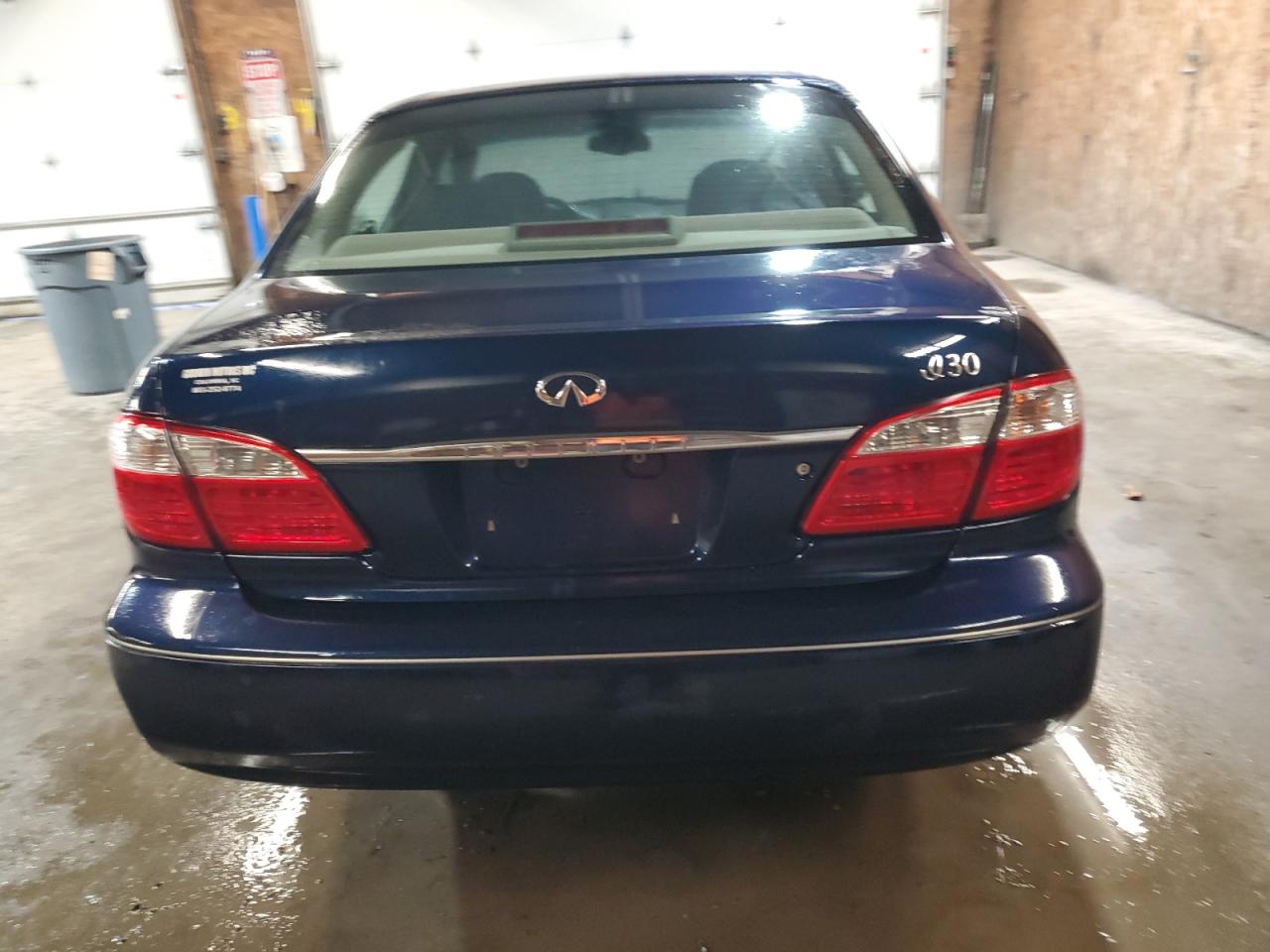 Lot #3030725165 2001 INFINITI I30