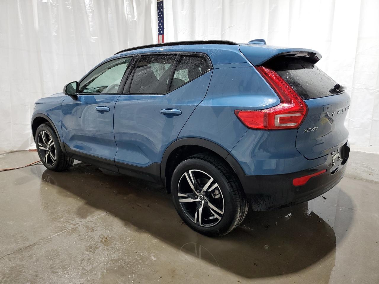 Lot #2991401878 2024 VOLVO XC40 CORE