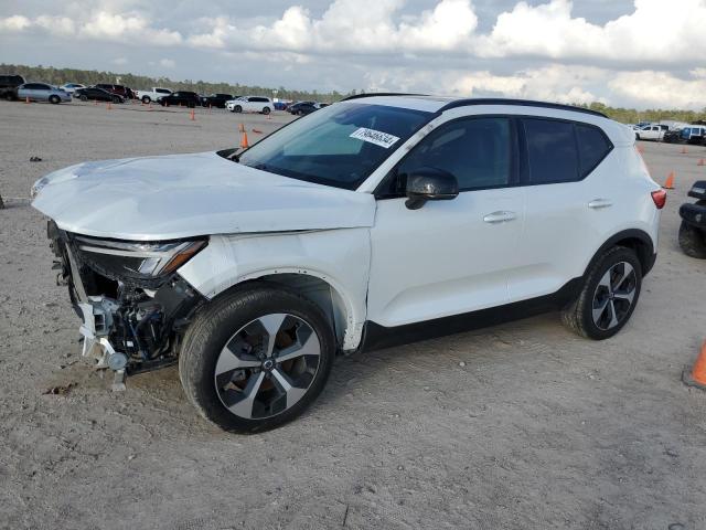 2024 VOLVO XC40 CORE #2976123500