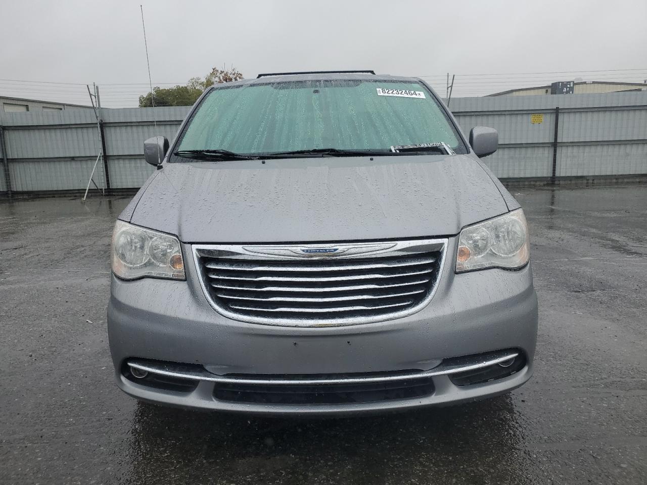 Lot #3006795563 2015 CHRYSLER TOWN & COU