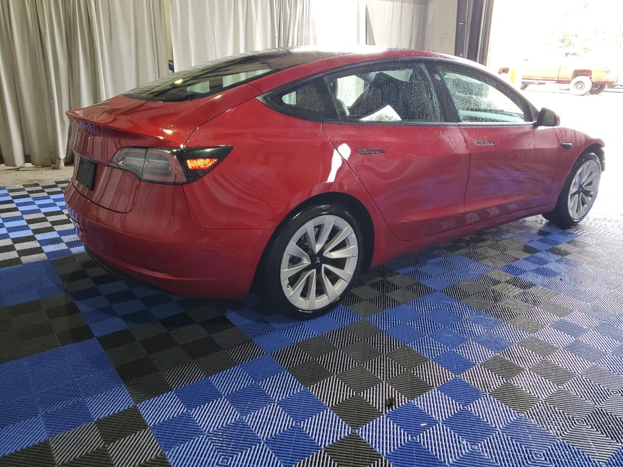 Lot #2995989386 2022 TESLA MODEL 3