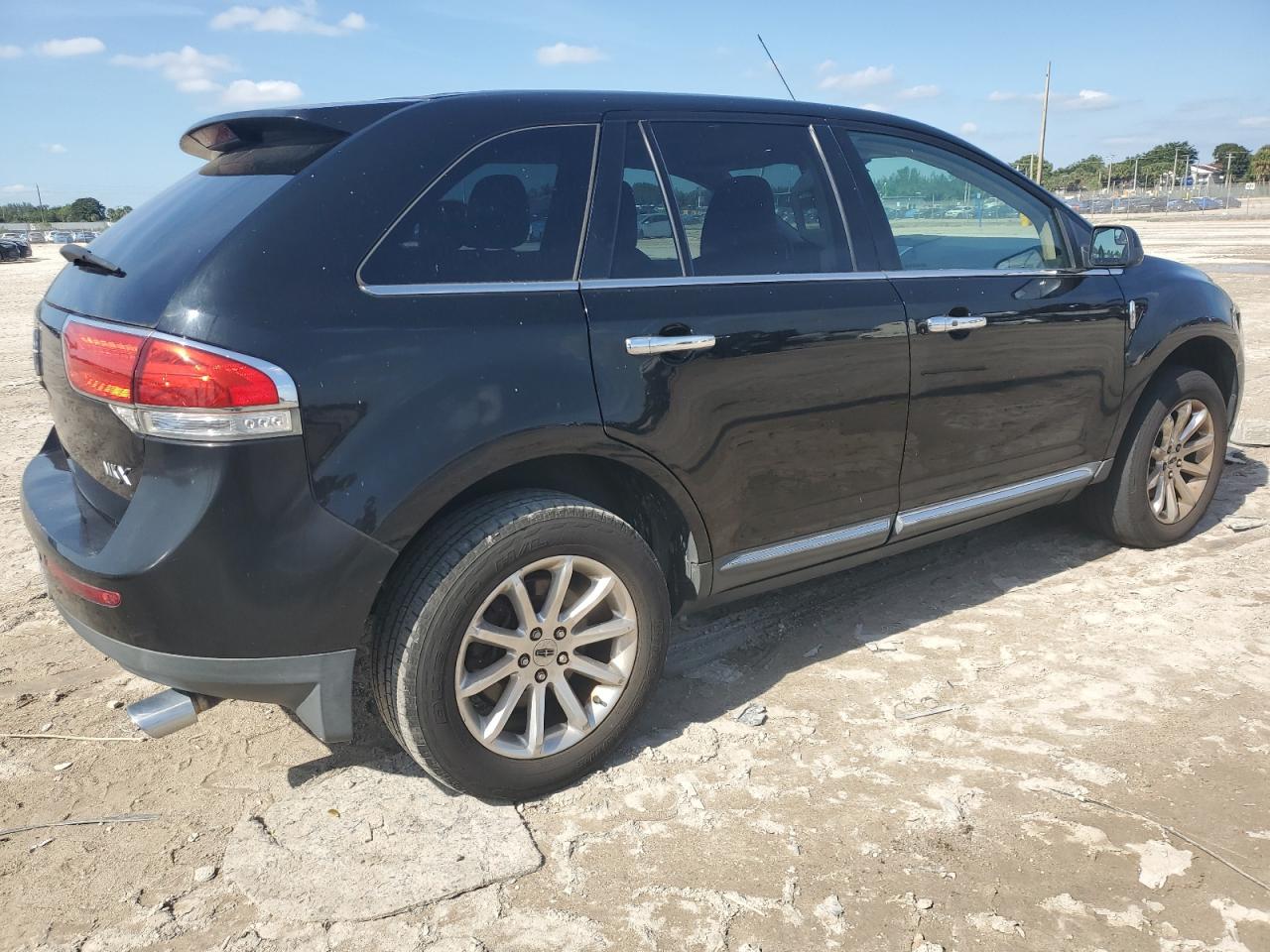 Lot #3020663918 2011 LINCOLN MKX