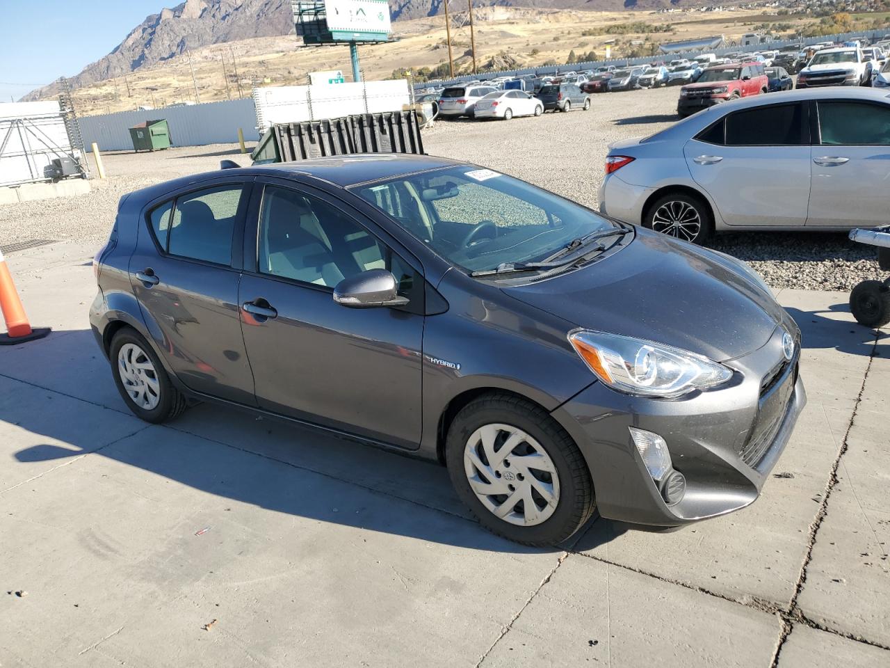 Lot #3041265135 2015 TOYOTA PRIUS C