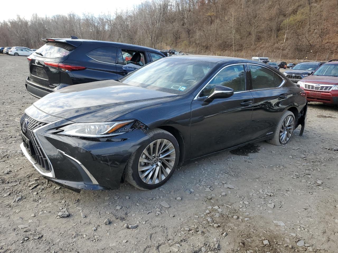  Salvage Lexus Es