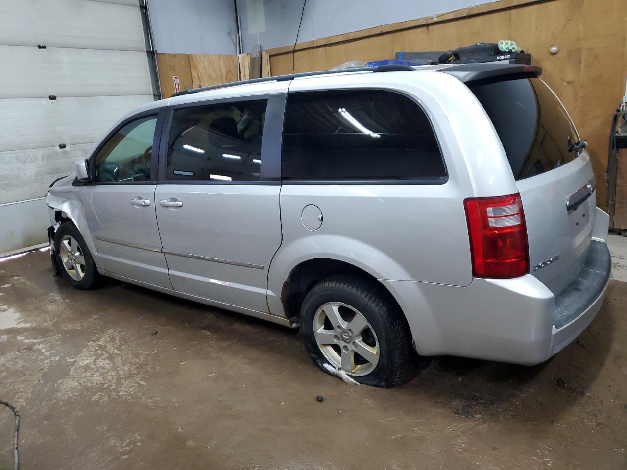 Lot #3024702665 2010 DODGE GRAND CARA