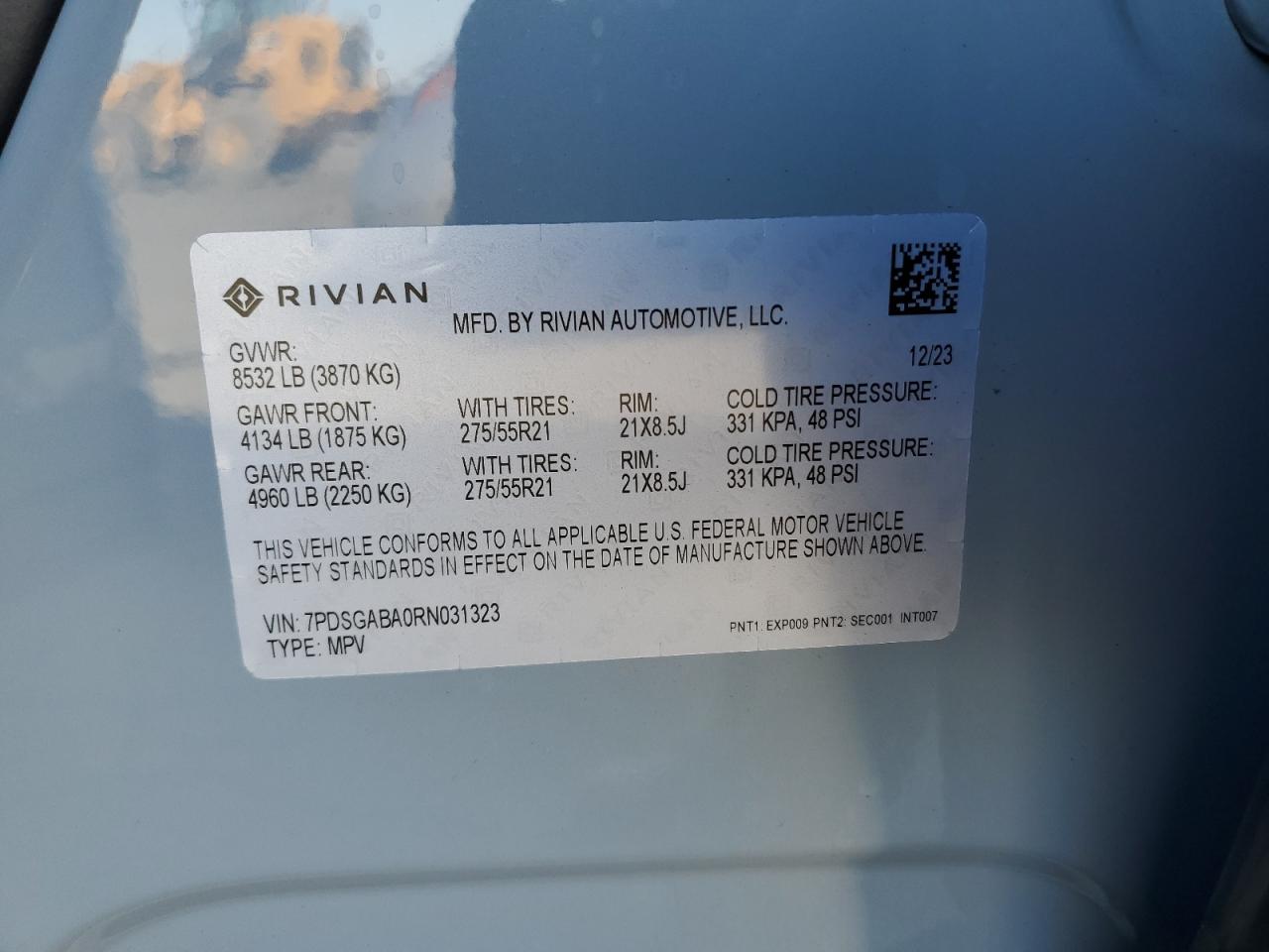 Lot #2976986716 2024 RIVIAN R1S ADVENT