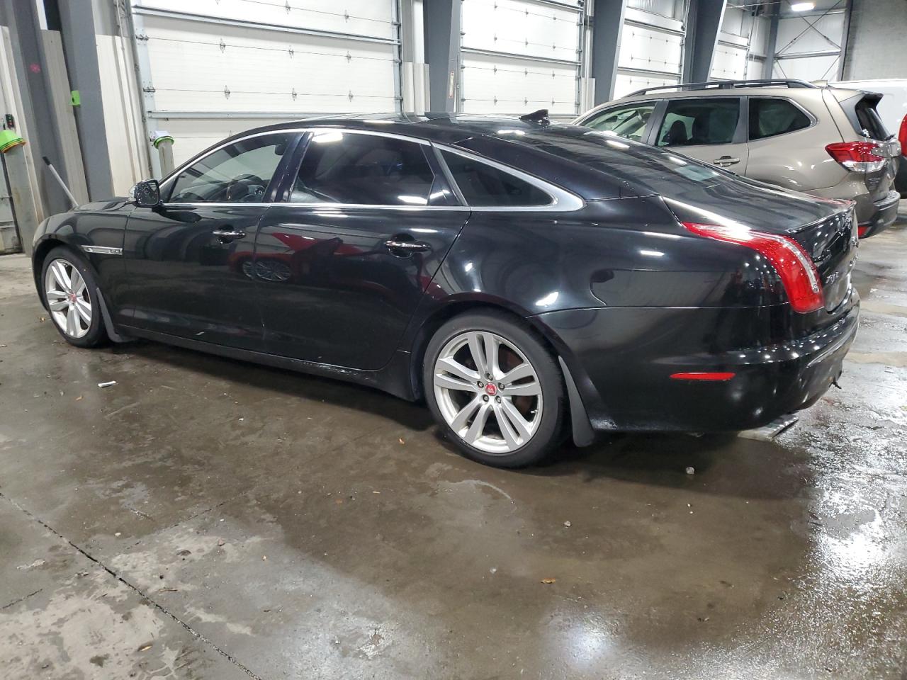 Lot #3034139838 2013 JAGUAR XJL PORTFO