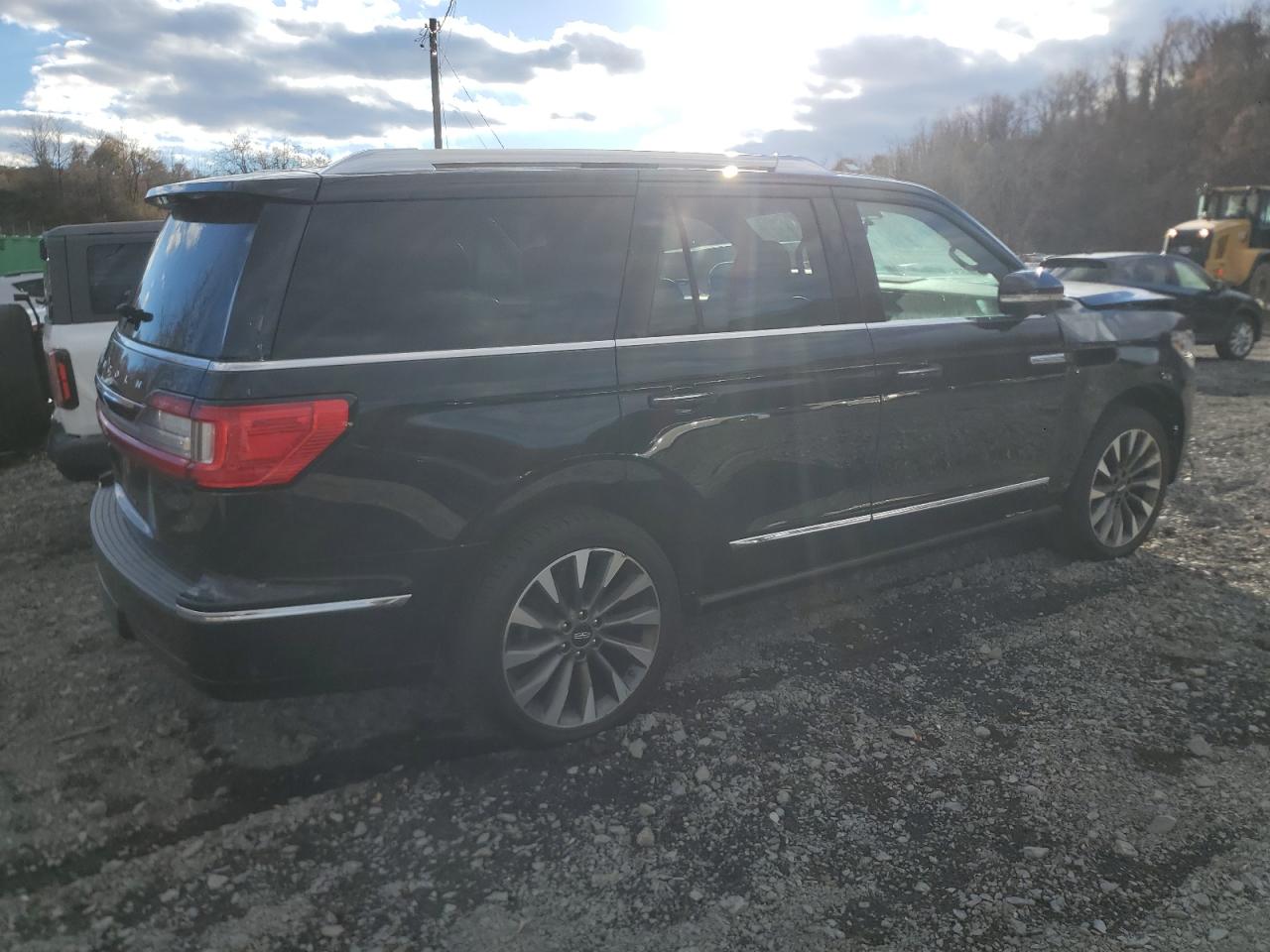 Lot #2972106207 2021 LINCOLN NAVIGATOR