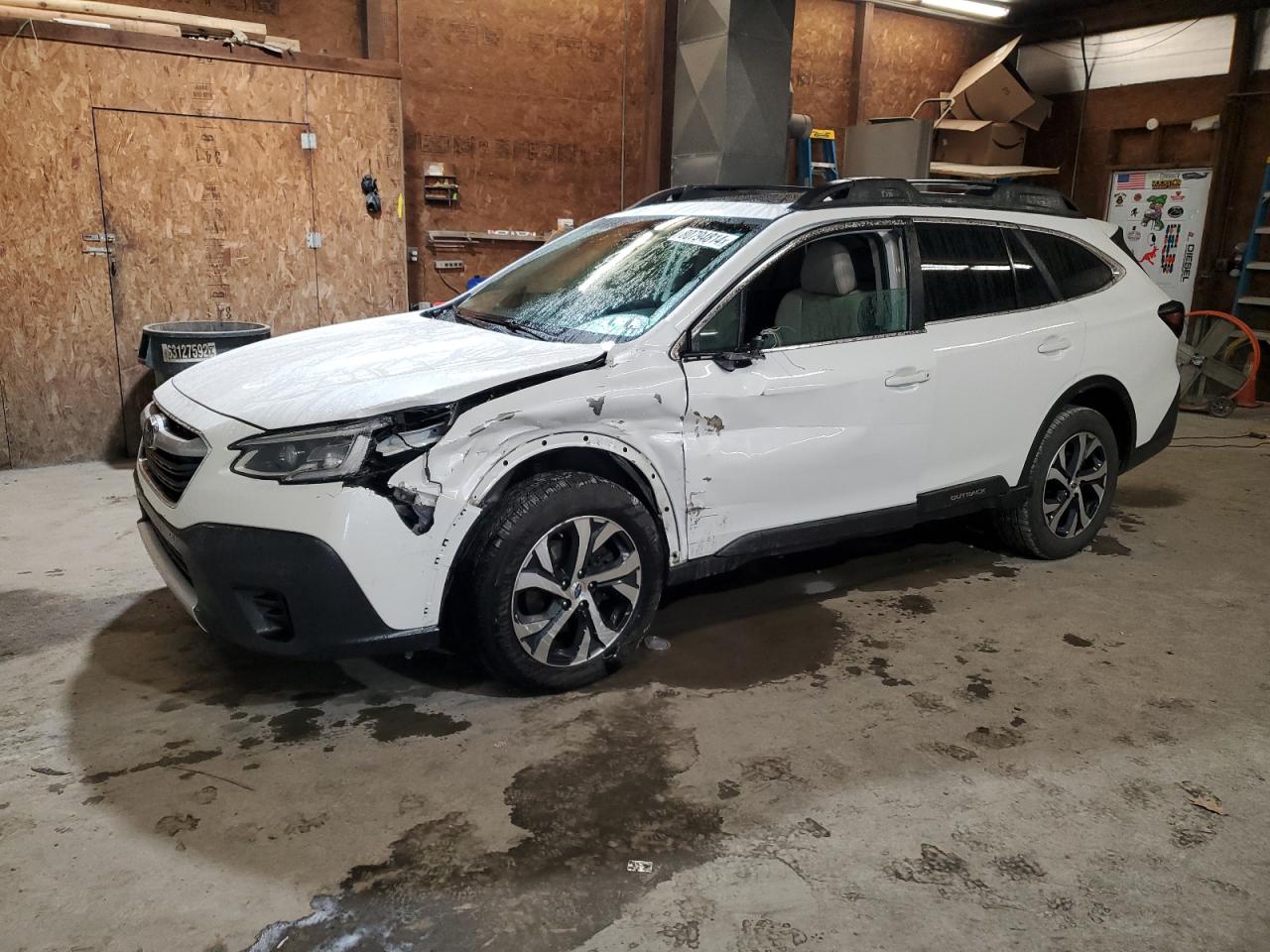  Salvage Subaru Outback