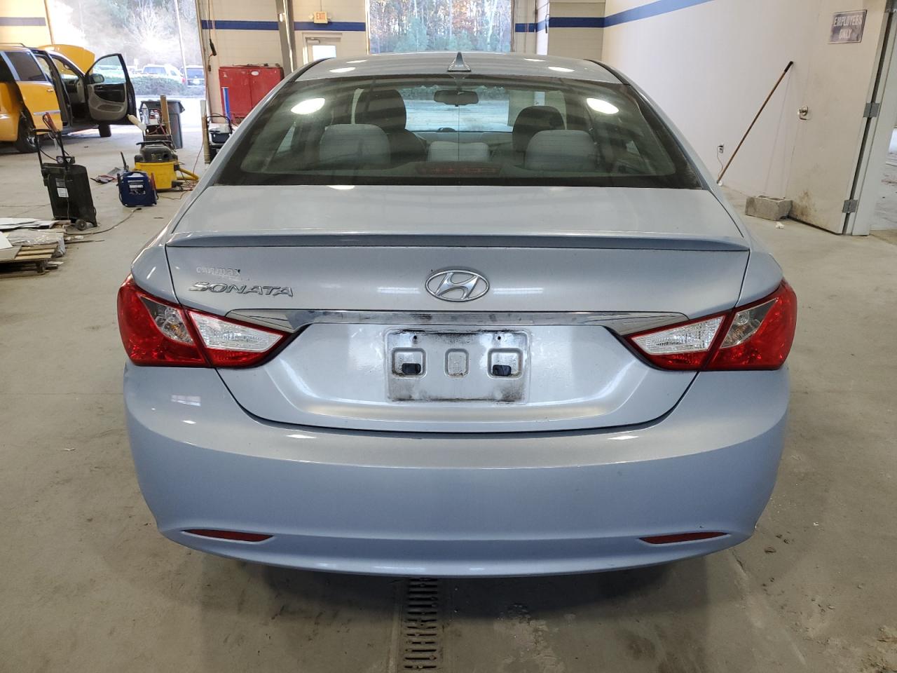 Lot #3026041976 2013 HYUNDAI SONATA GLS