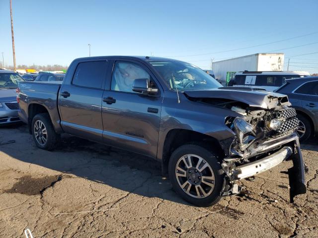 VIN 5TFDW5F16KX850402 2019 TOYOTA TUNDRA no.4