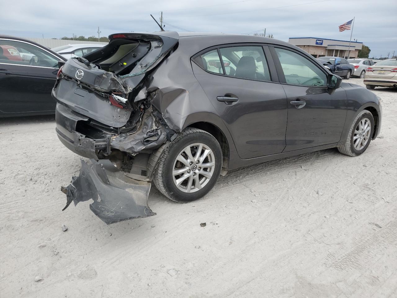 Lot #3024694588 2018 MAZDA 3 SPORT