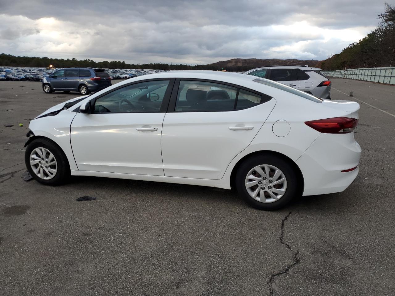 Lot #3036945795 2018 HYUNDAI ELANTRA SE