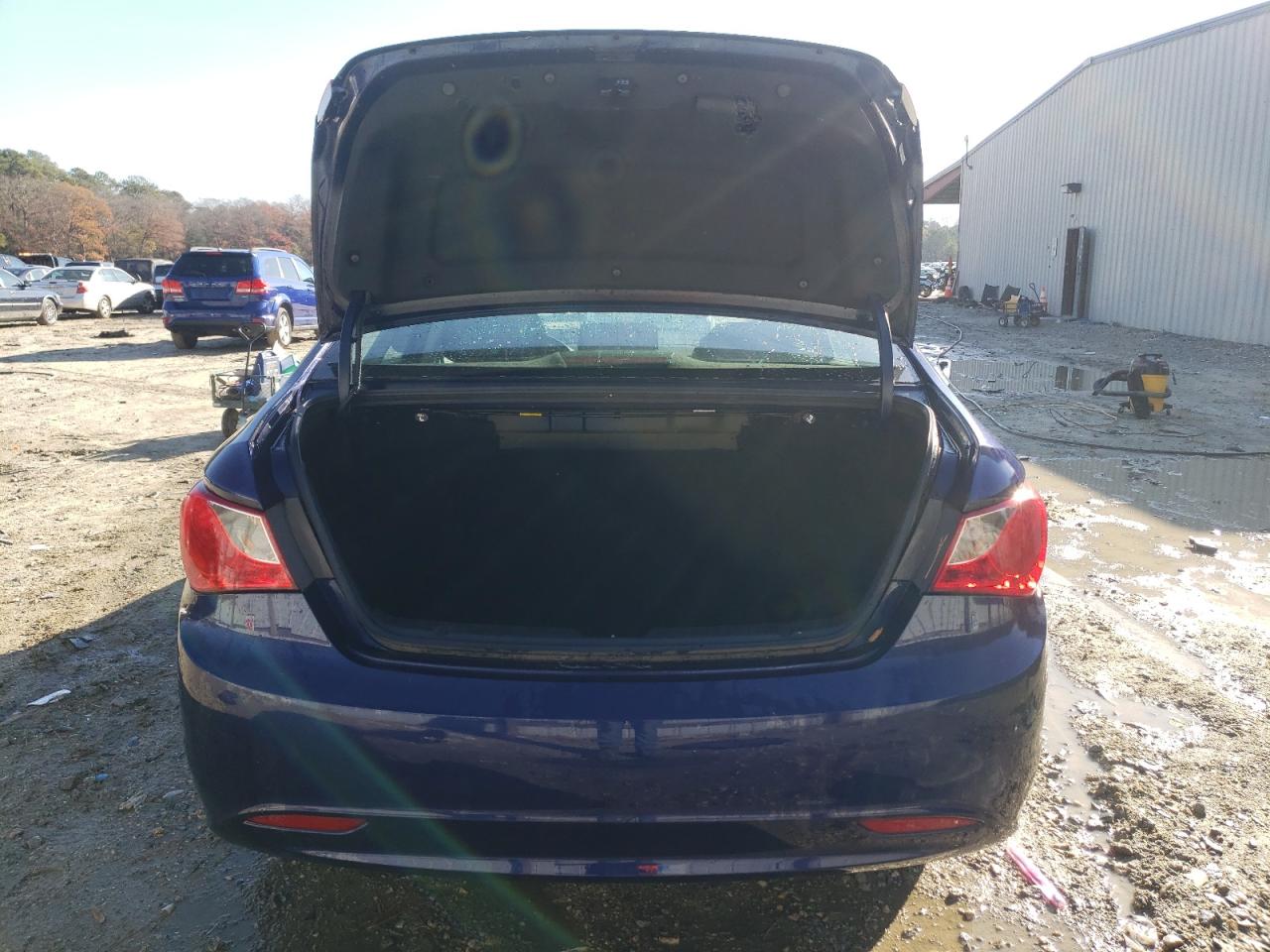 Lot #3020904886 2011 HYUNDAI SONATA GLS