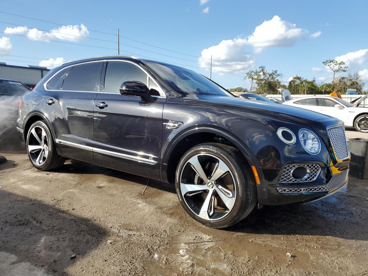 Lot #2986712435 2017 BENTLEY BENTAYGA