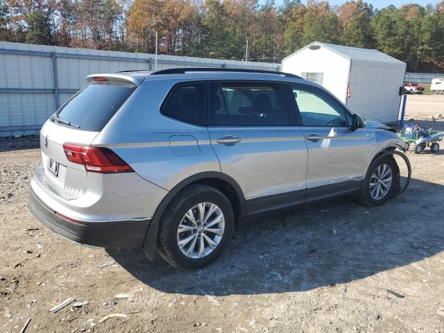 VOLKSWAGEN TIGUAN S 2019 silver  gas 3VV1B7AX9KM138396 photo #4