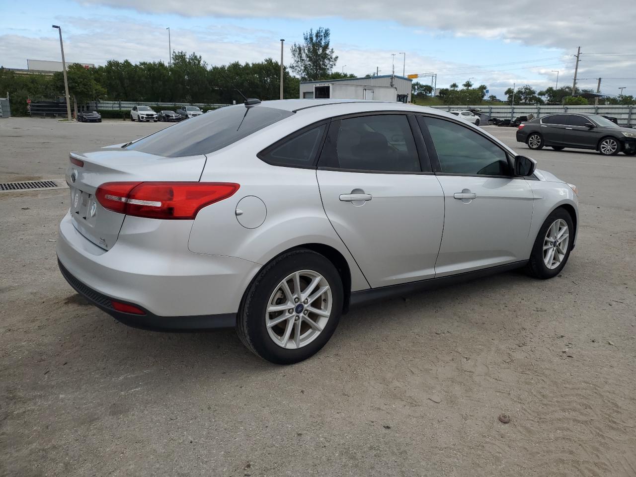 Lot #2986782156 2018 FORD FOCUS SE