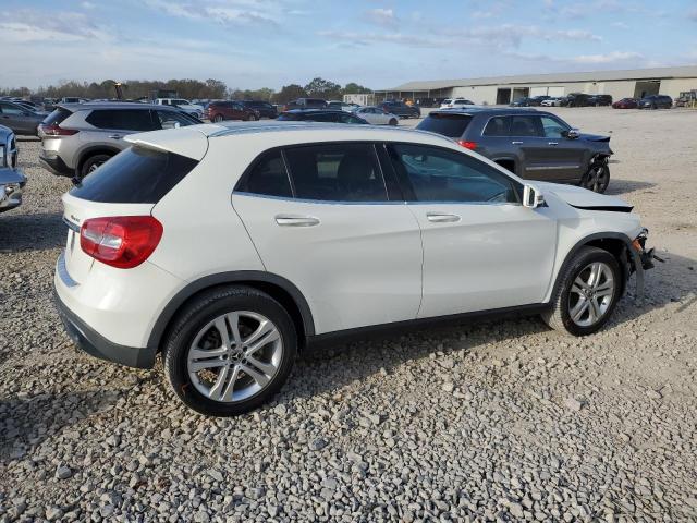 VIN WDCTG4GB2JJ408447 2018 MERCEDES-BENZ GLA-CLASS no.3