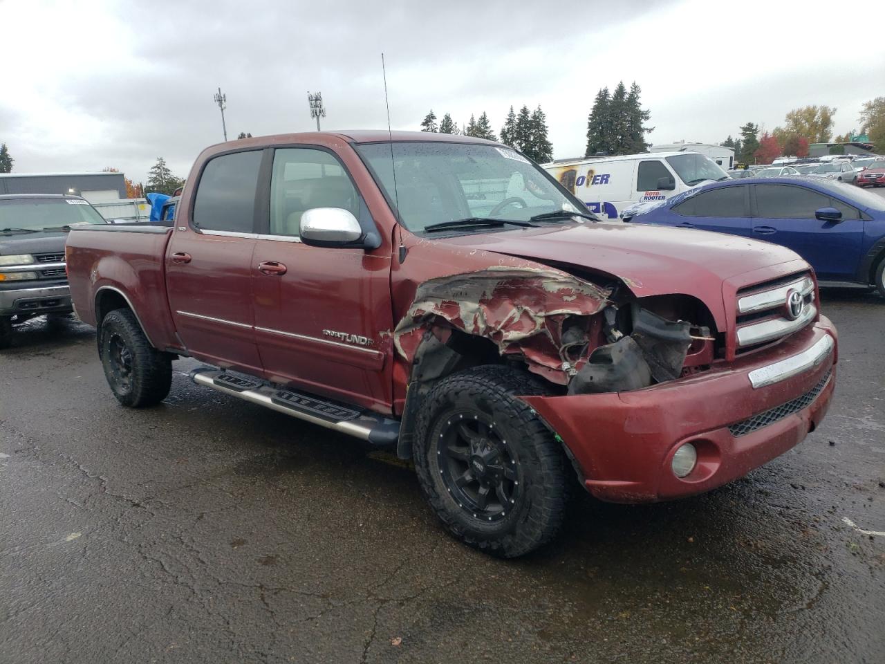 Lot #2960366734 2004 TOYOTA TUNDRA DOU