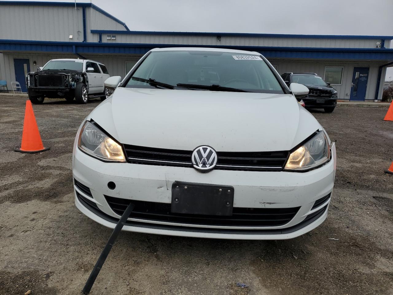 Lot #2986847174 2016 VOLKSWAGEN GOLF S/SE