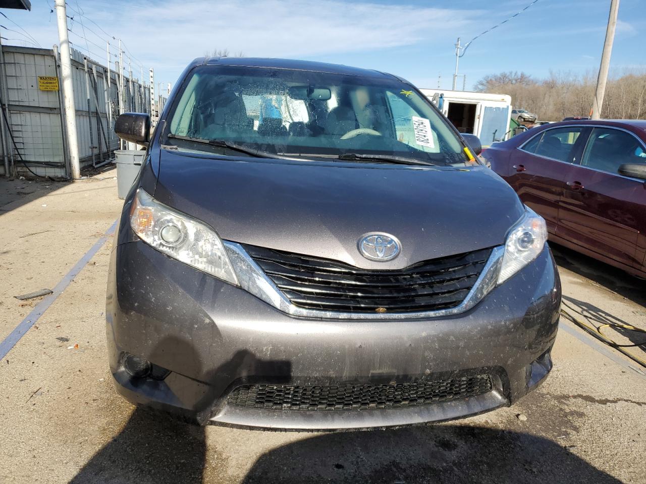 Lot #3009124356 2013 TOYOTA SIENNA LE