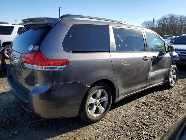 TOYOTA SIENNA LE 2013 gray  gas 5TDKK3DC4DS345902 photo #4