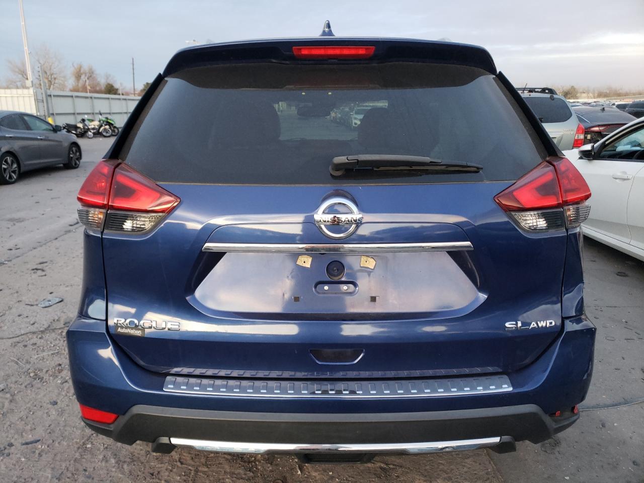 Lot #3004460803 2017 NISSAN ROGUE SV