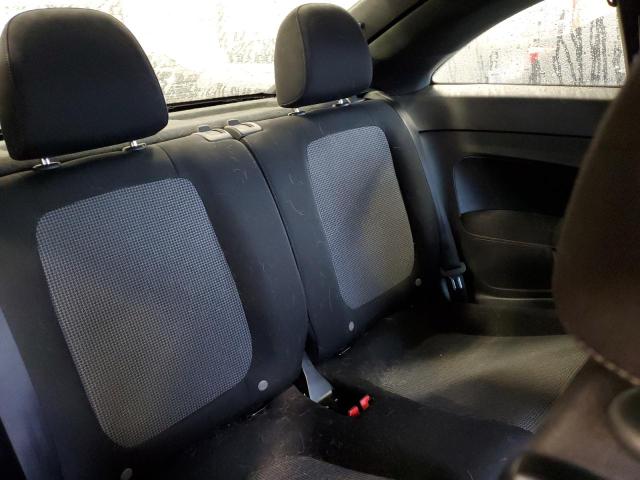 2018 VOLKSWAGEN BEETLE S - 3VWFD7AT0JM701357