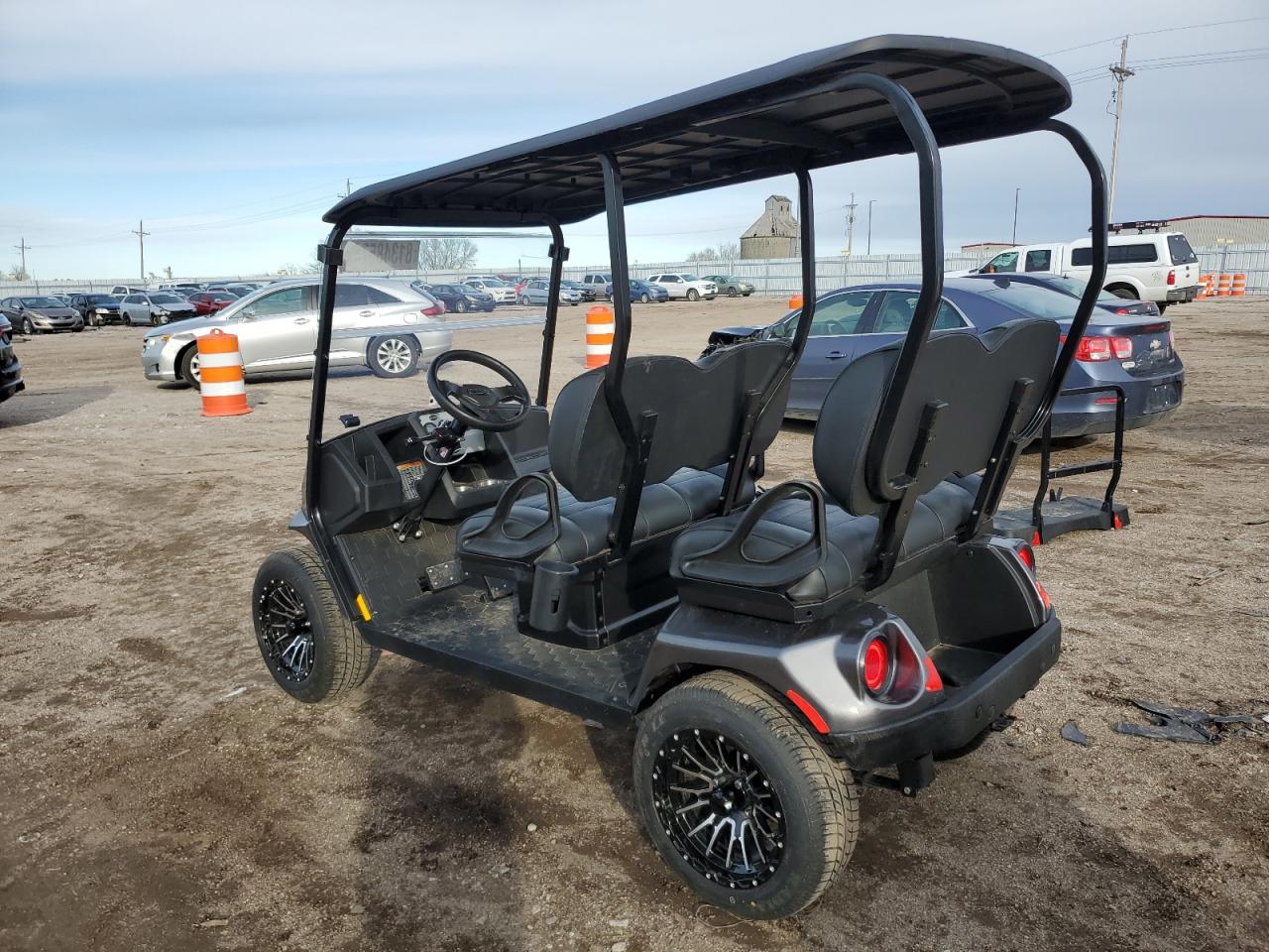 Lot #3008785124 2024 EZGO GOLF CART