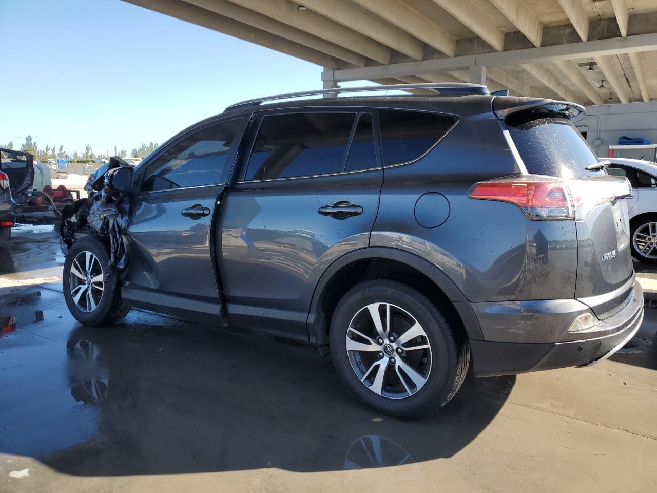 Lot #3028547940 2017 TOYOTA RAV4 XLE