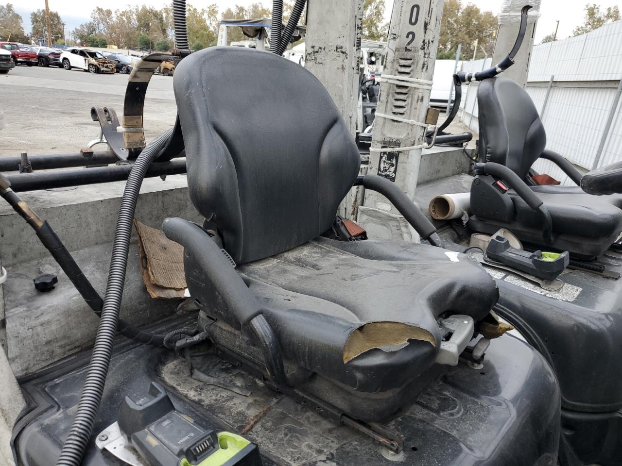 Lot #3020986331 2016 NISSAN FORKLIFT