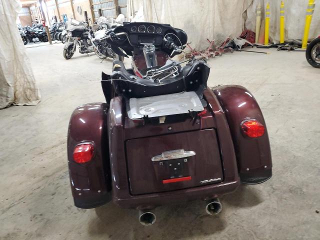 2018 HARLEY-DAVIDSON FLHTCUTG T 1HD1MAD15JB851233