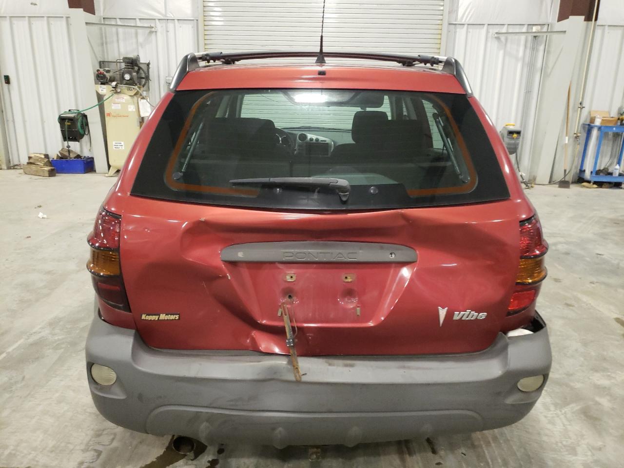 Lot #3027031813 2004 PONTIAC VIBE