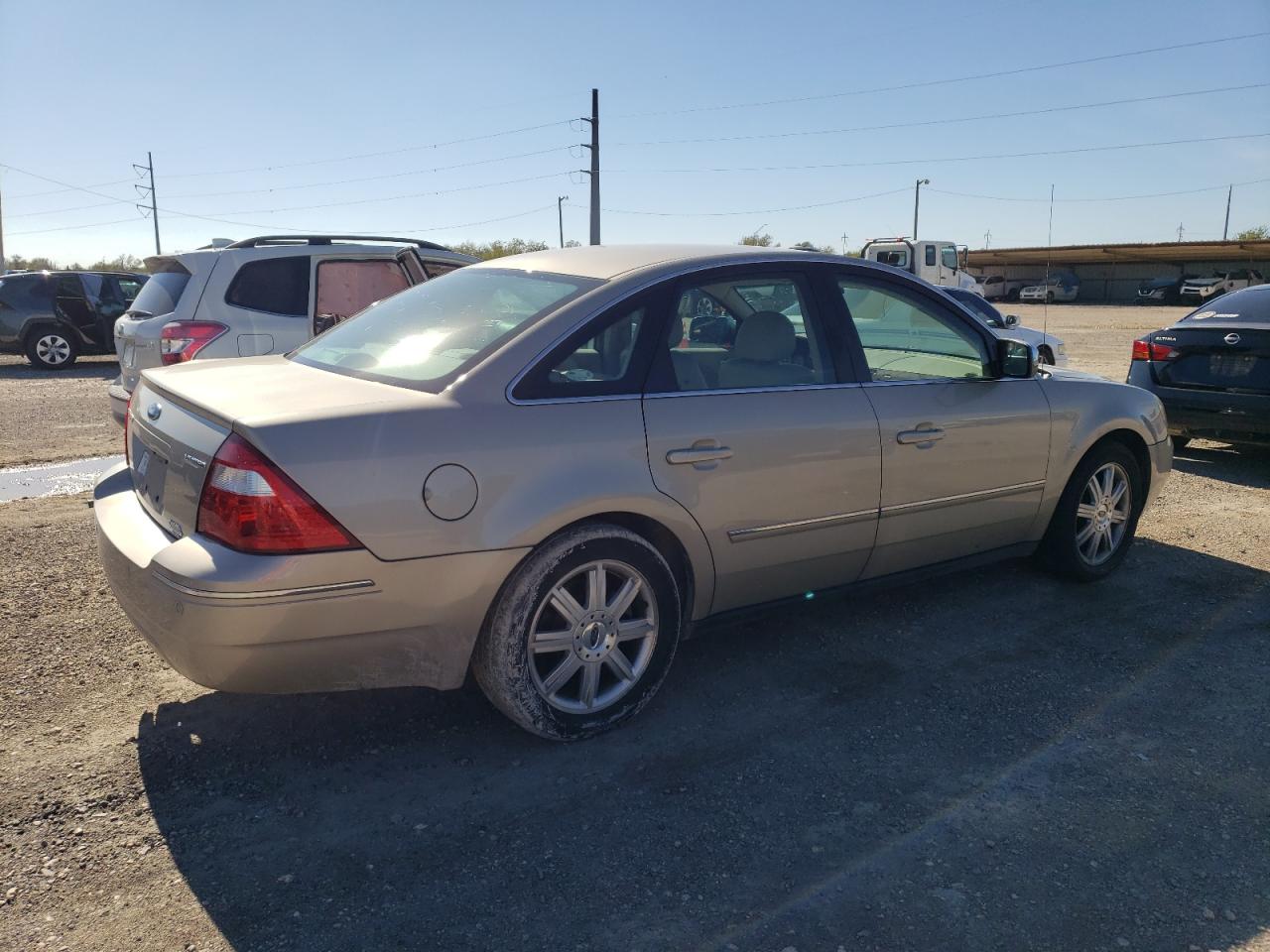 Lot #3024954355 2005 FORD FIVE HUNDR