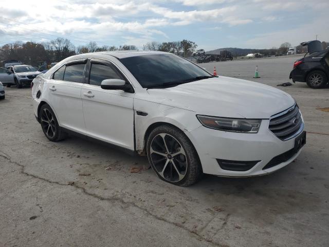 VIN 1FAHP2E82FG123670 2015 FORD TAURUS no.4