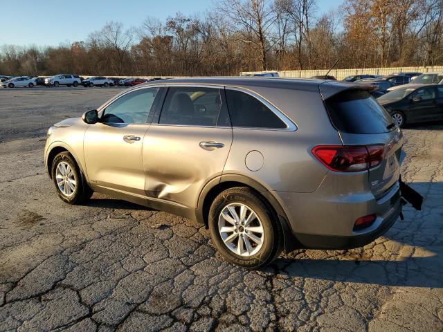 VIN 5XYPGDA3XKG461469 2019 KIA Sorento, L no.2