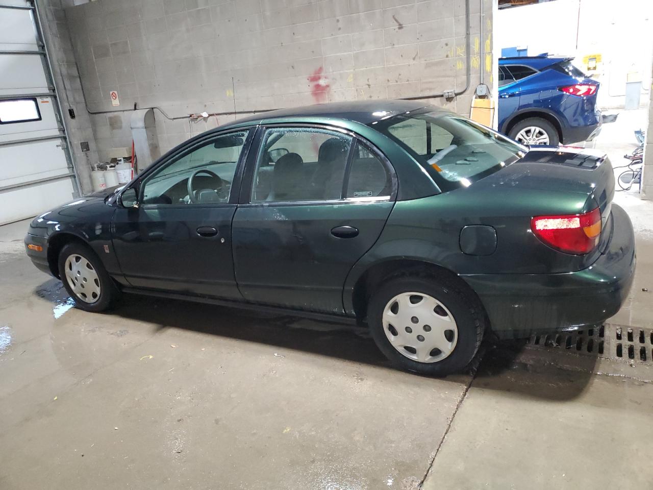 Lot #2972121129 2000 SATURN SL1