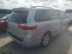 TOYOTA SIENNA LE photo