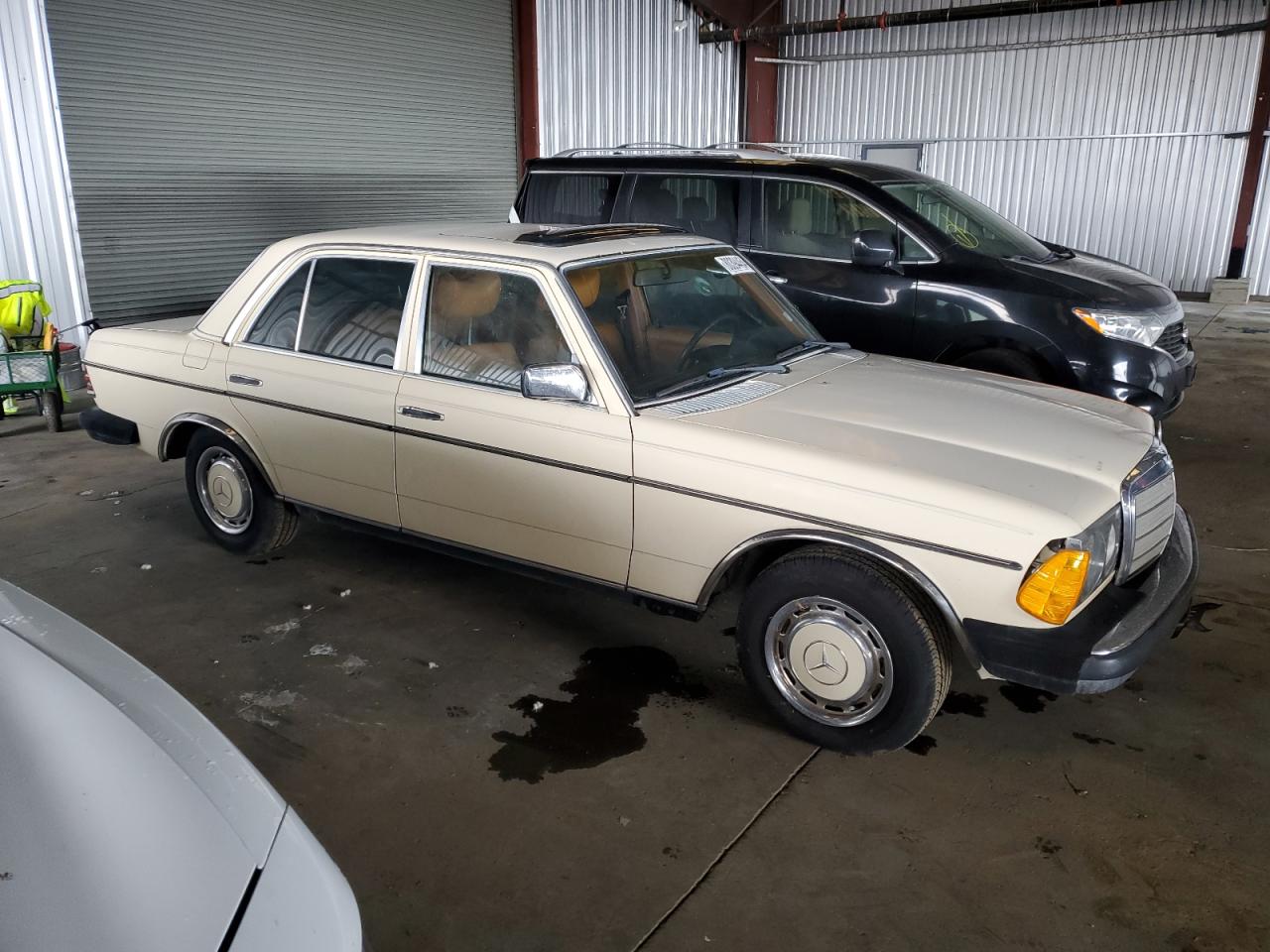 Lot #2987043747 1977 MERCEDES-BENZ 300-CLASS