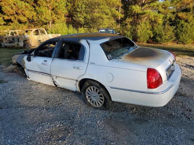 LINCOLN TOWN CAR E 2003 white  gas 1LNHM81W73Y642001 photo #3