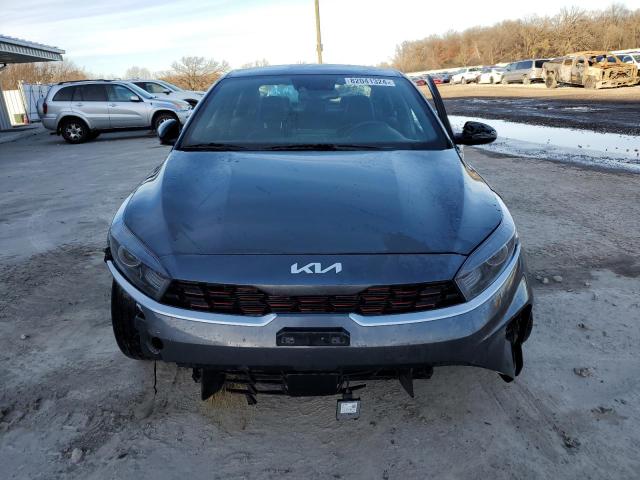 VIN 3KPF54AD9PE642075 2023 KIA FORTE no.5