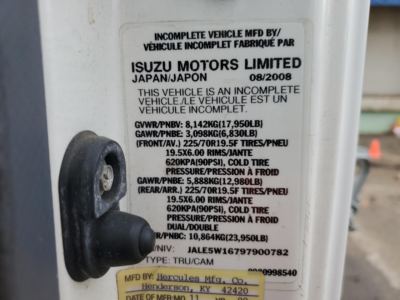 Lot #3023334287 2009 ISUZU NQR