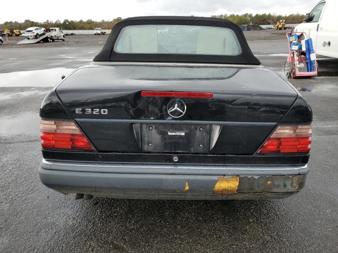 Lot #3048486871 1995 MERCEDES-BENZ E 320